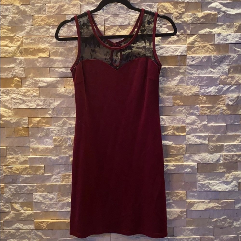 Harrison dress crimson